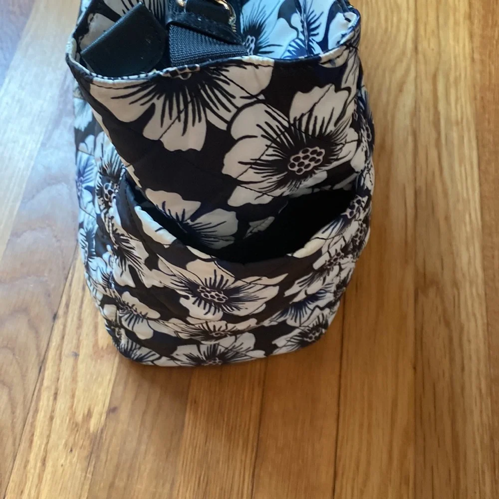 Kate spade diaper bag. Comes w/ changing pad. - Picture 8 of 9